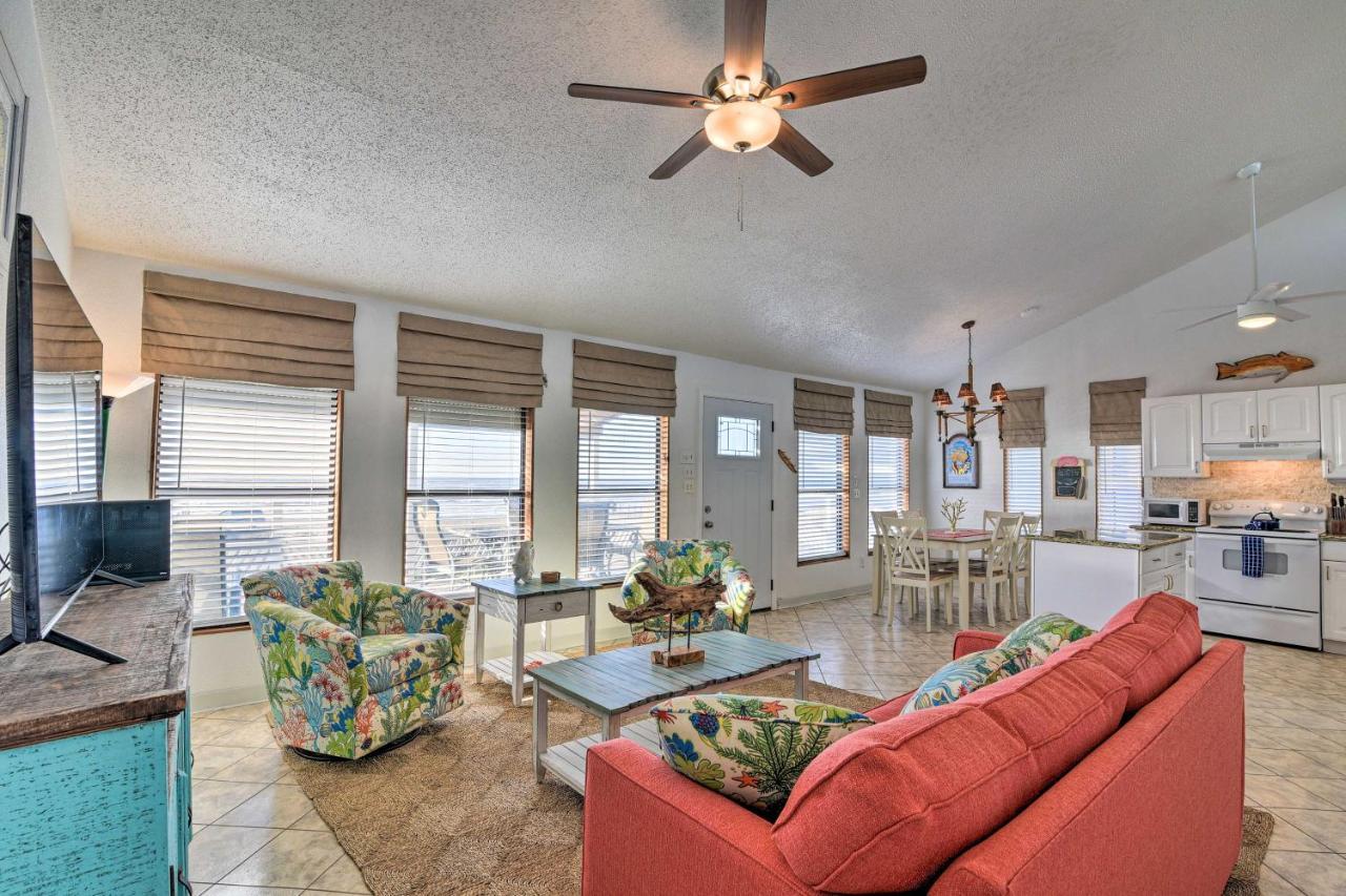 Galveston Beachfront House With Deck And Ocean Views! ภายนอก รูปภาพ