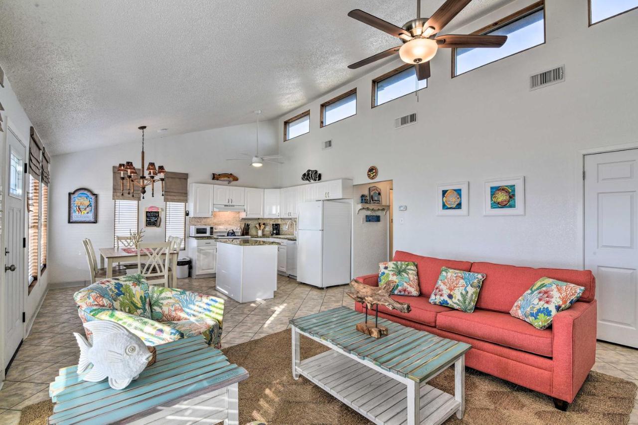 Galveston Beachfront House With Deck And Ocean Views! ภายนอก รูปภาพ